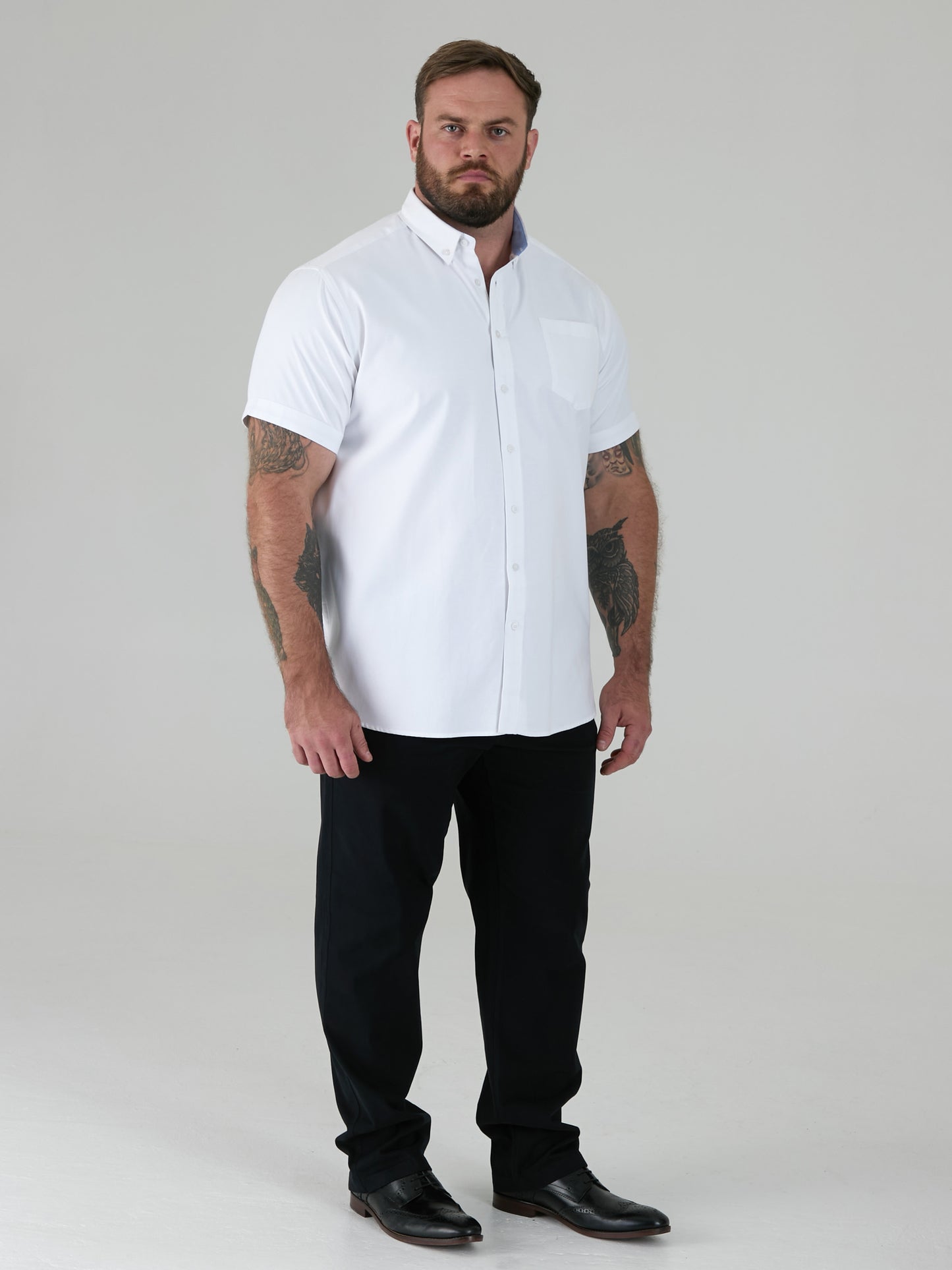 JAMES -D555 White Classic Oxford Short Sleeve Button Down Shirt with Pocket
