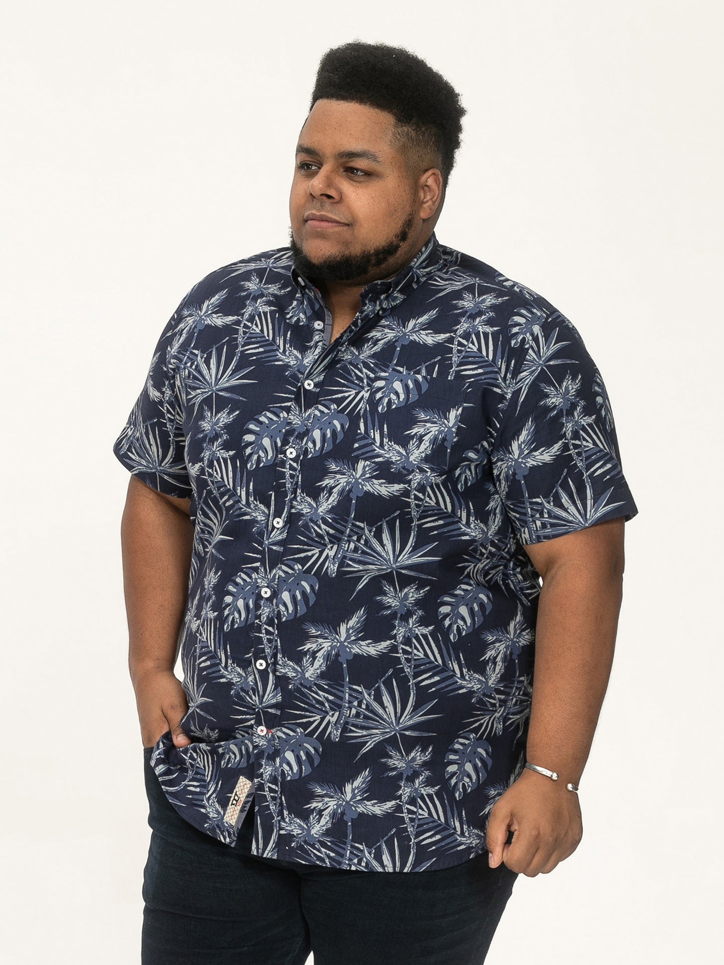 TRURO -D555 Navy Blue Hawaiian Print Short Sleeve Button Down Collar Shirt