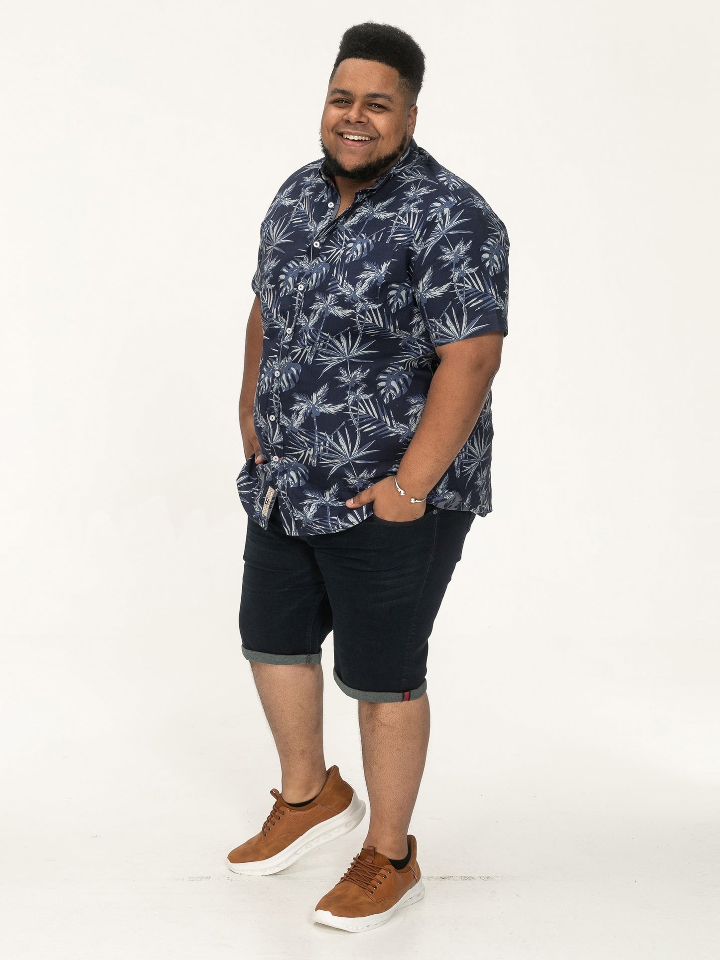 TRURO -D555 Navy Blue Hawaiian Print Short Sleeve Button Down Collar Shirt