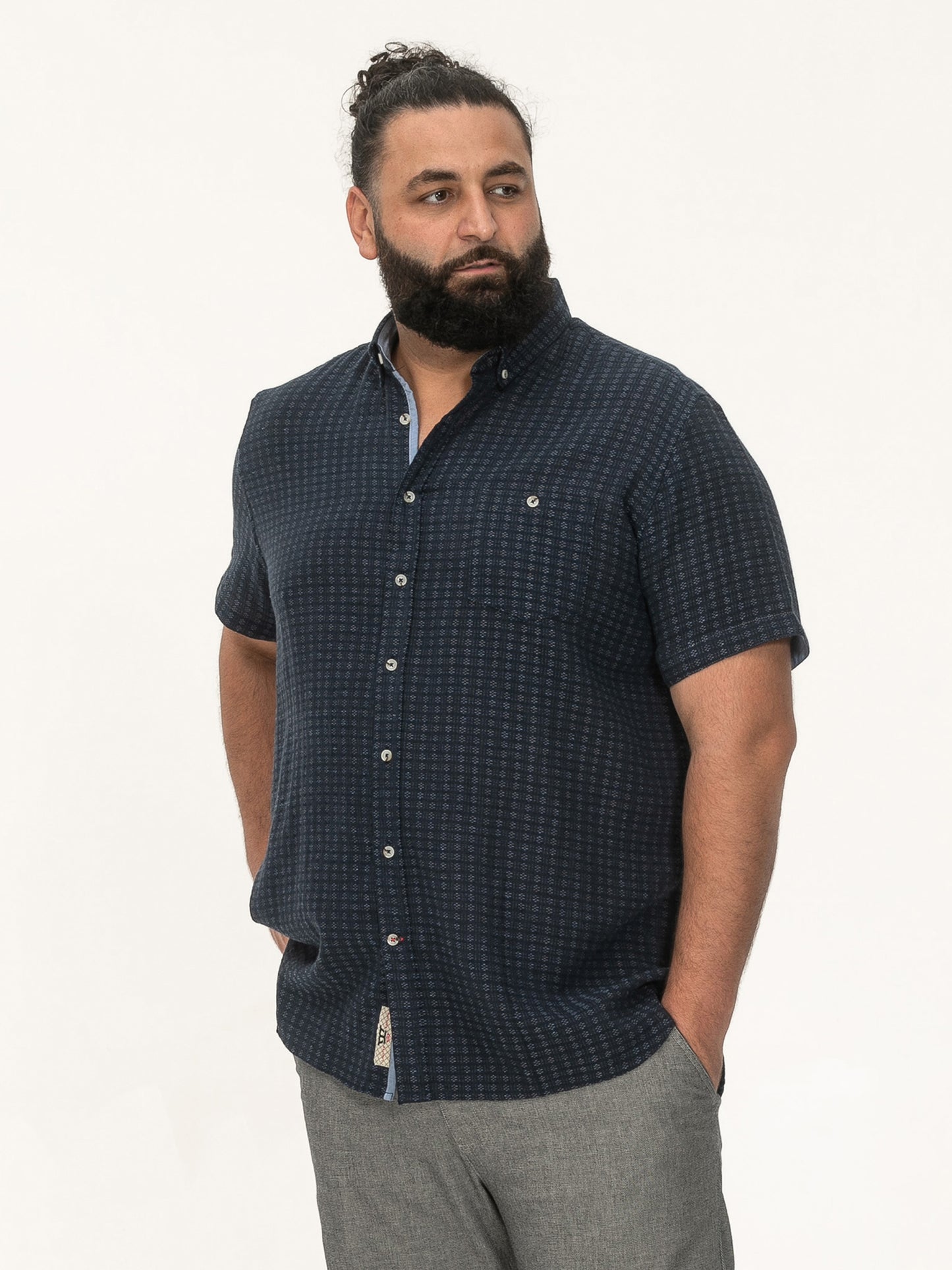 PONTEFRACT -D555 Navy Blue Jacquard Linen Mix Short Sleeve Button Down Shirt