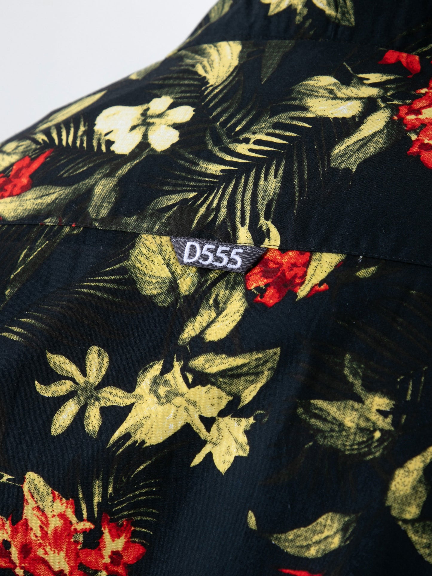 GORDON -D555 Black Hawaiian Printed Cuban Collar Short Sleeve Resort Shirt