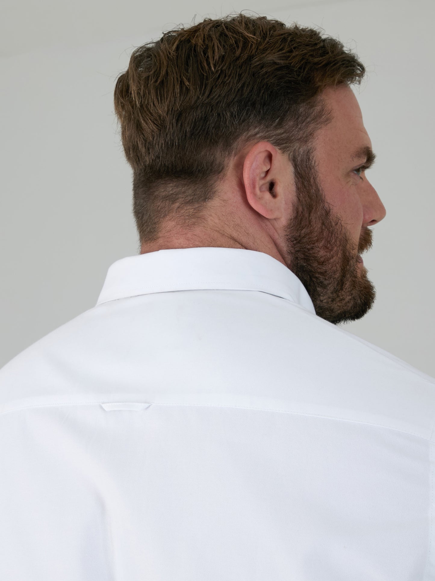 RICHARD -D555 White Classic Oxford Long Sleeve Button Down Shirt with Pocket