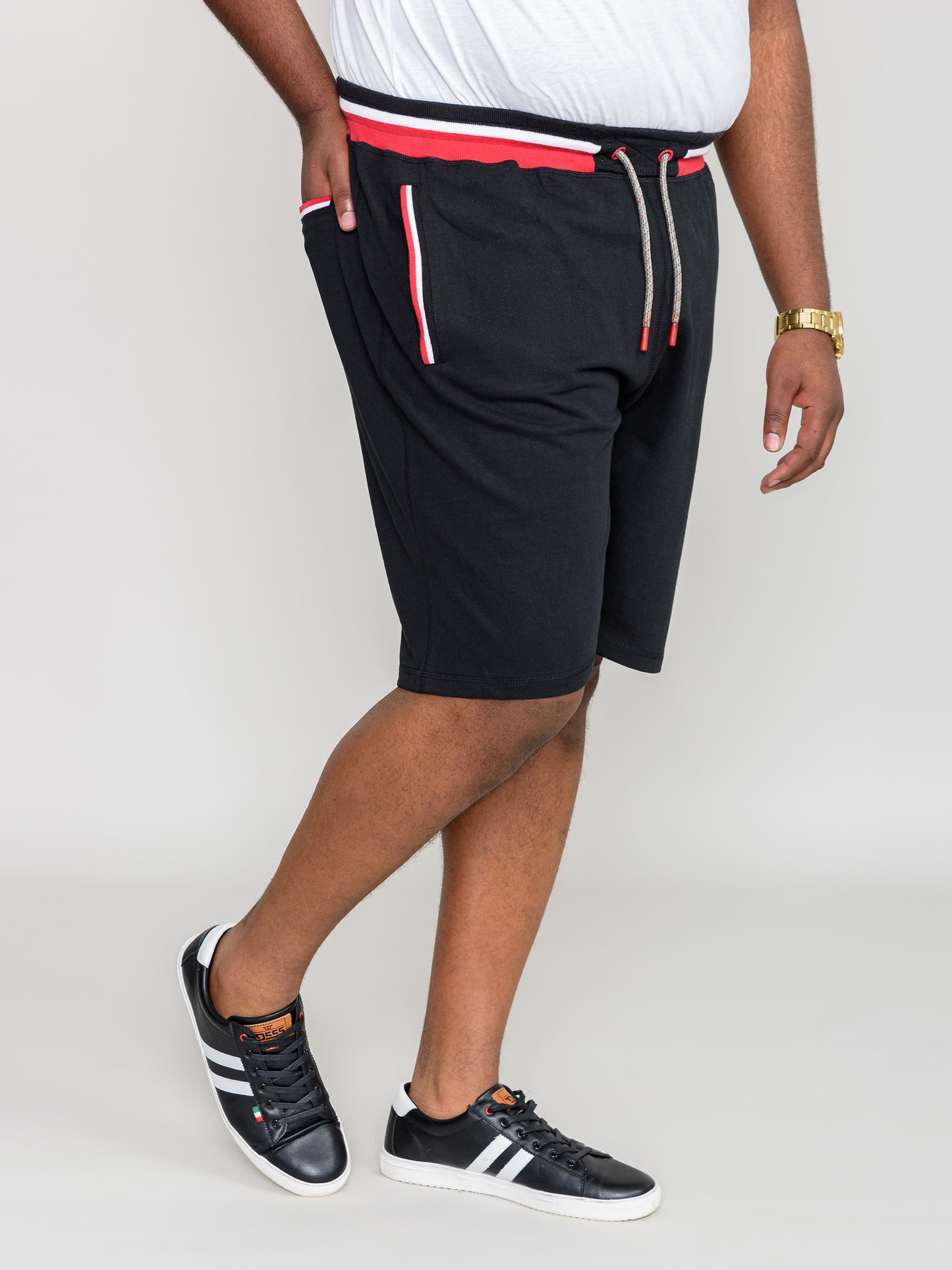 DAGENHAM 1 -D555 Black Elasticated Waist Loop Back Shorts