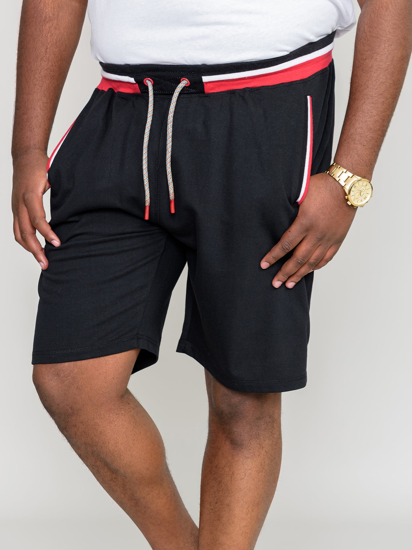 DAGENHAM 1 -D555 Black Elasticated Waist Loop Back Shorts