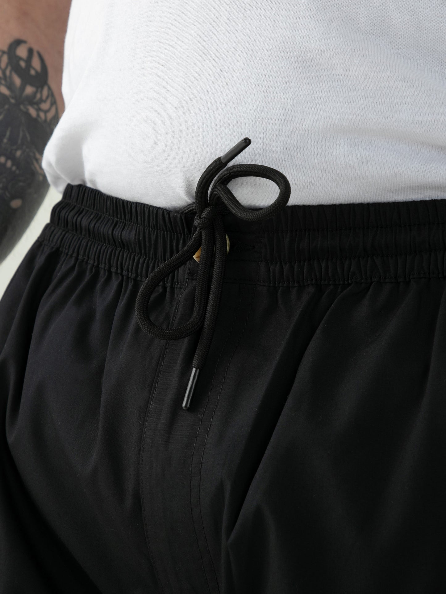 THOMAS -D555 Black Full Elastic Waist Stretch Shorts