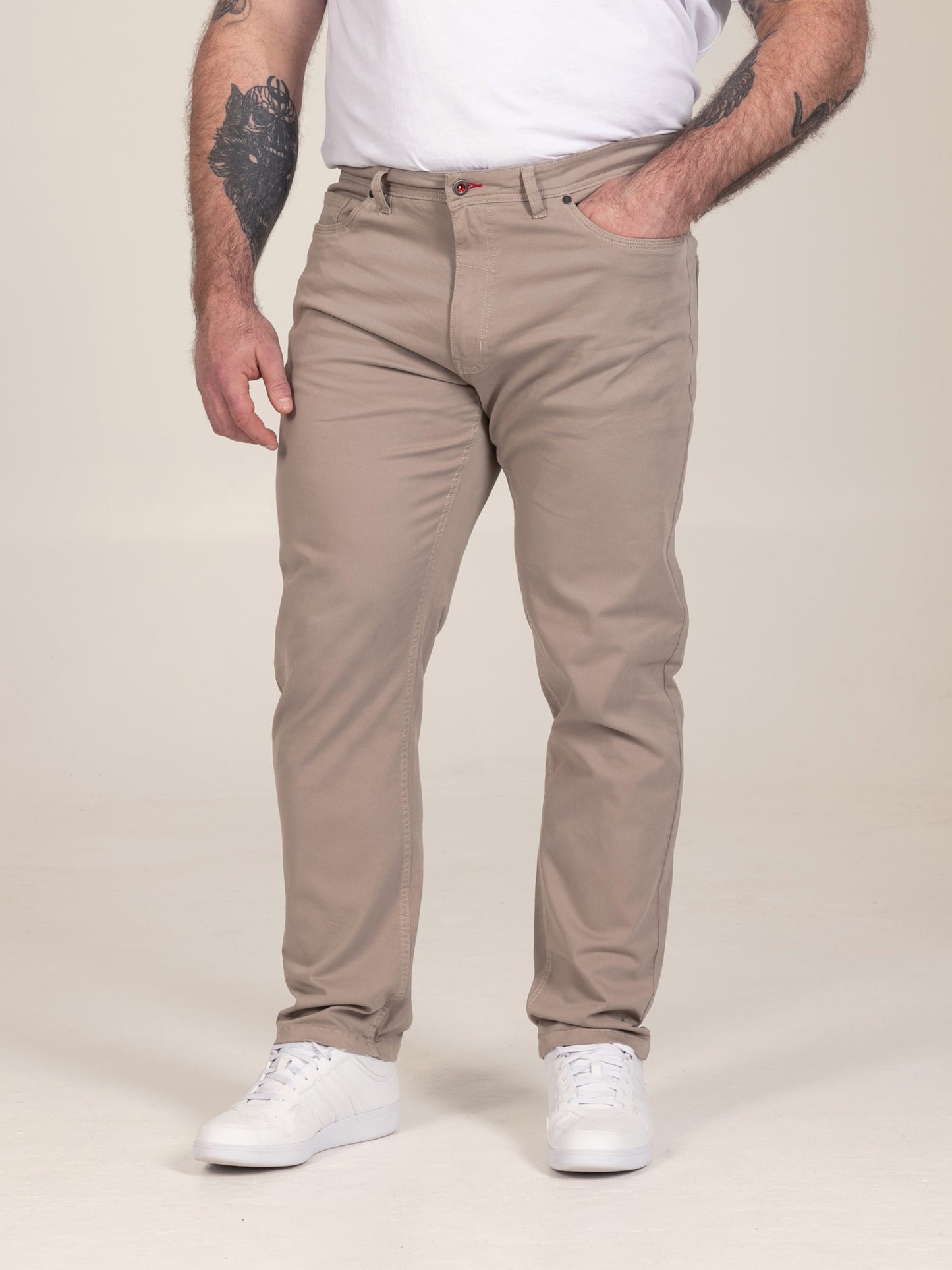 KELVIN 1-Stone Tapered Fit Five Pocket Stretch Twill Chino With Peach Finish