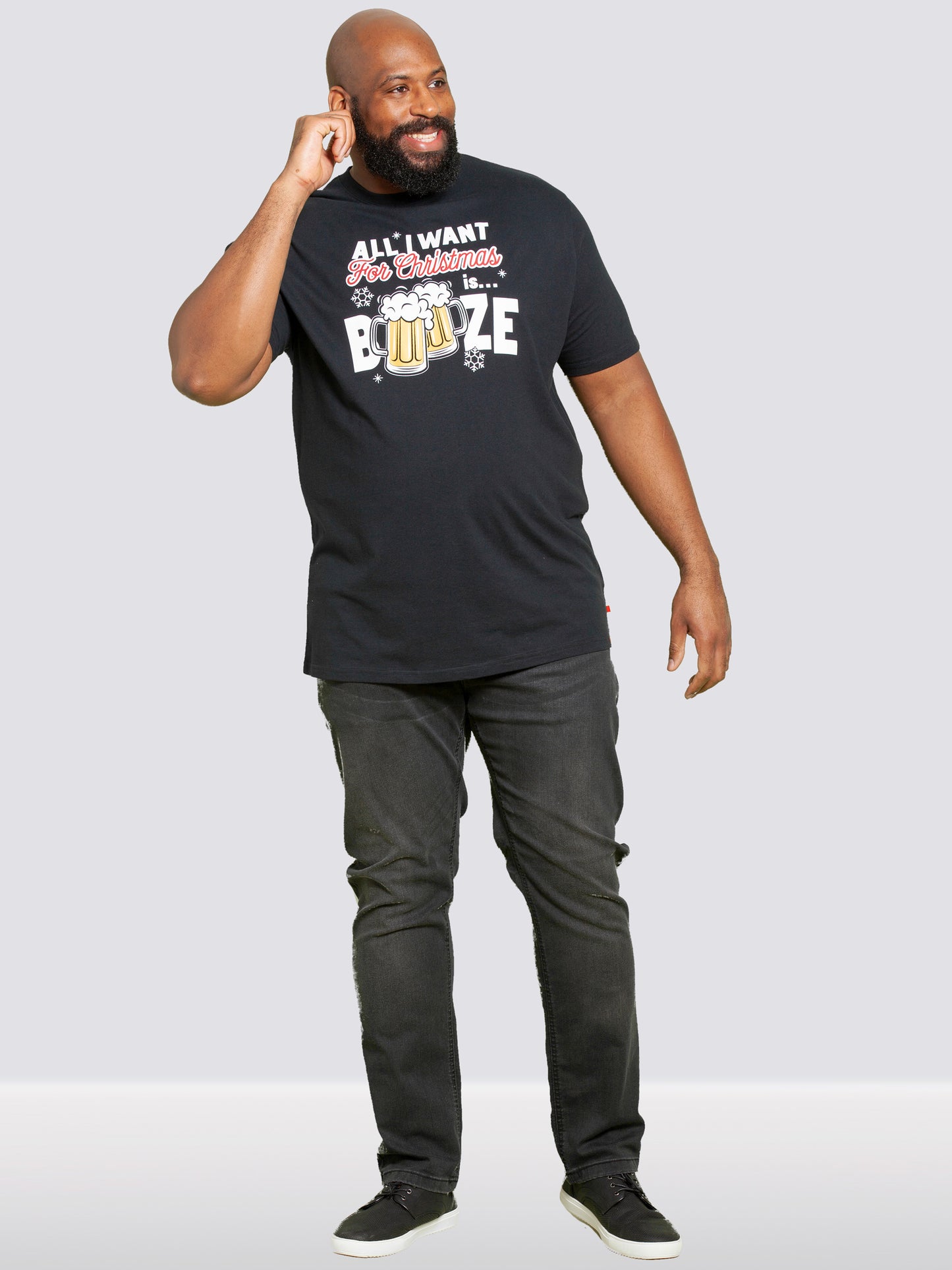 BOOZE 2 -D555 Black Christmas Booze Chest Print T-Shirt