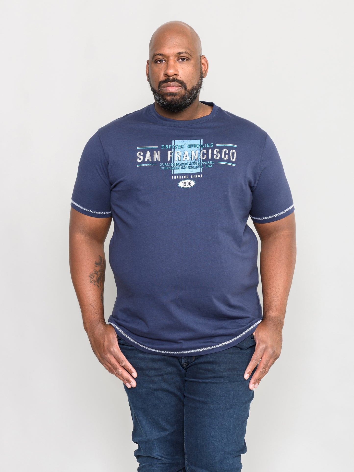 WANSTEAD -D555 Navy Blue San Francisco Printed T-Shirt