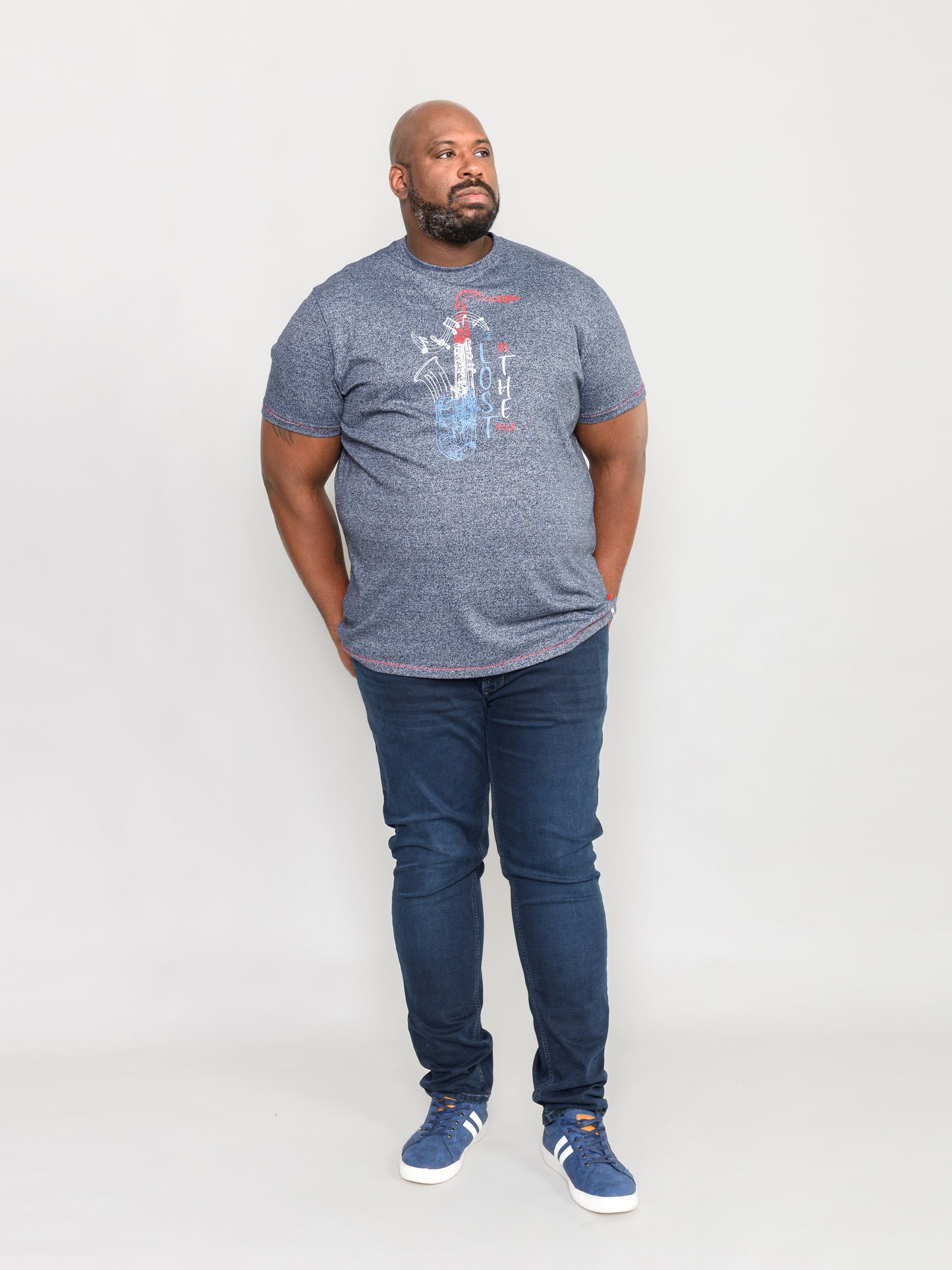SAXOPHONE -D555 Navy Blue Twist Saxophone Printed T-Shirt