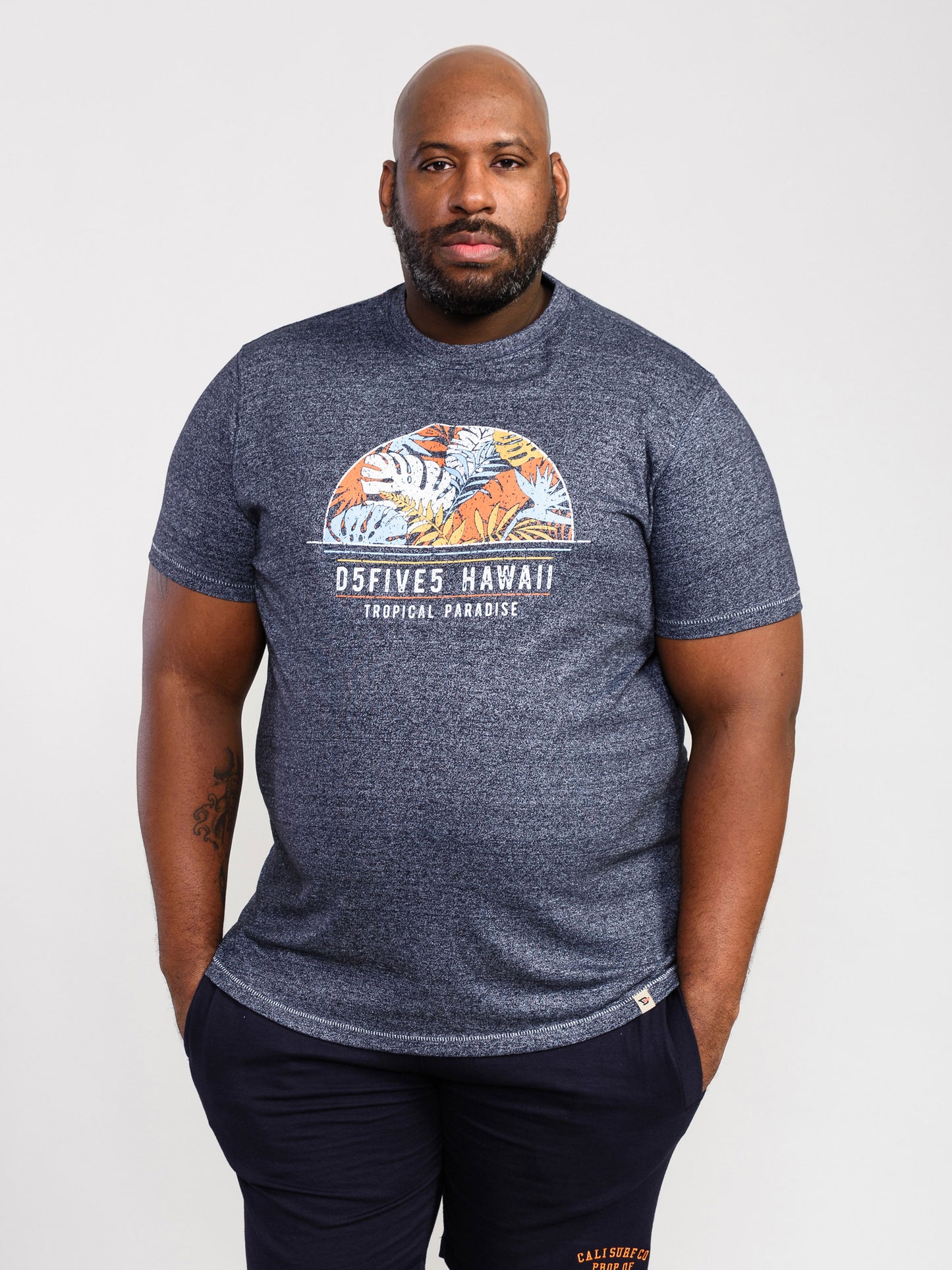 UPTON -D555 Navy Blue Twist Hawaii Leaf Printed T-Shirt