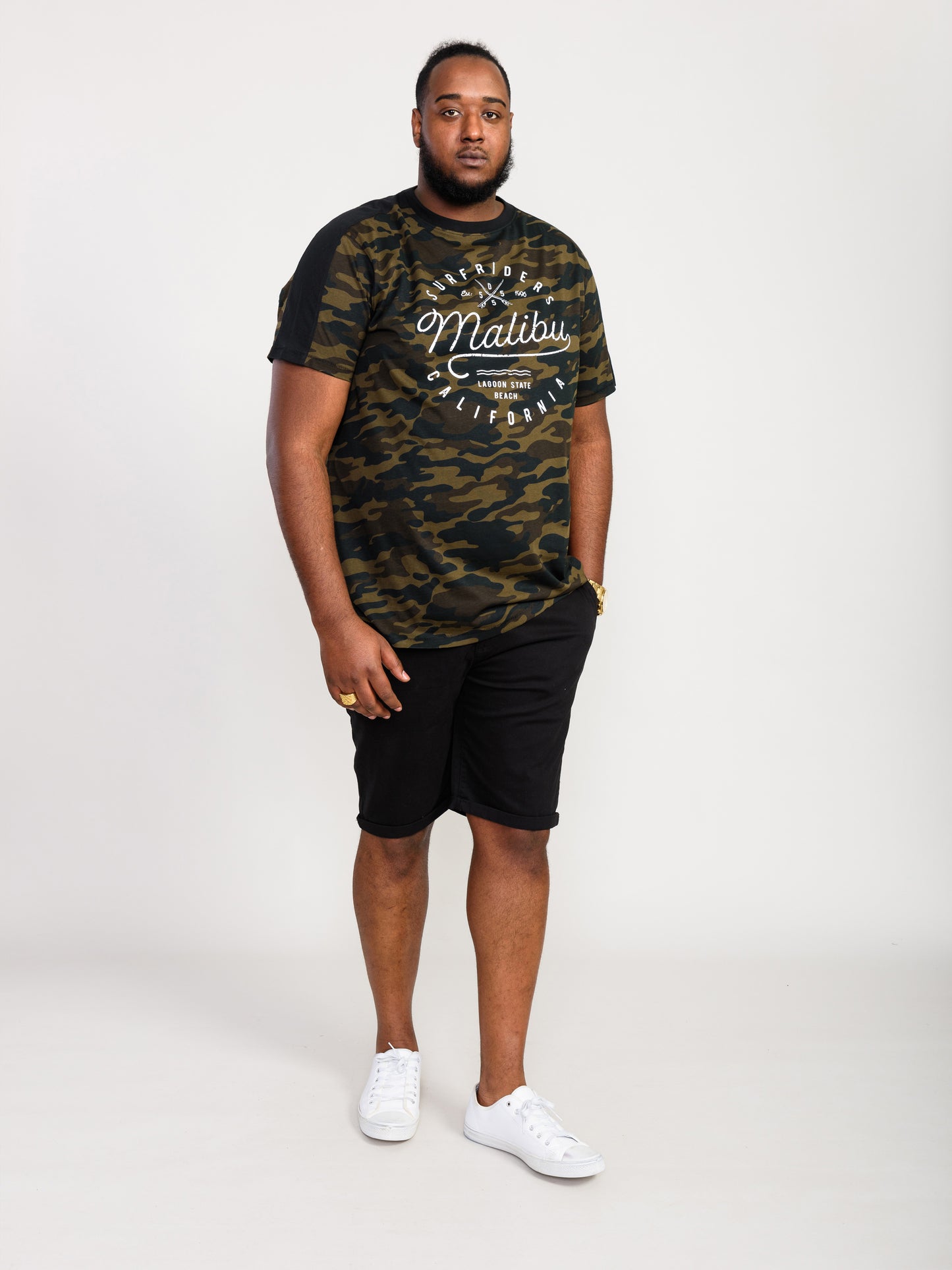 SULLIVAN -D555 Green Camouflage All Over Print Camo T-Shirt with Chest Print