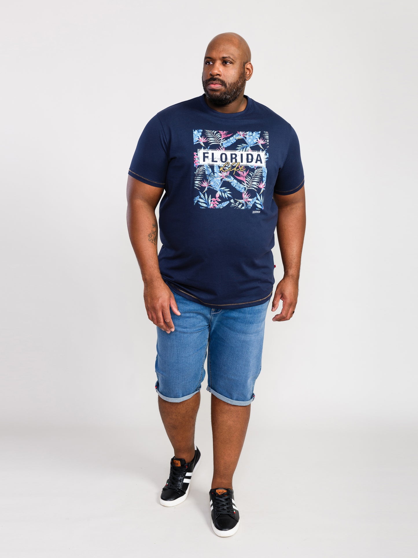 PRESTWICK -D555 Navy Blue Florida Floral Printed T-Shirt
