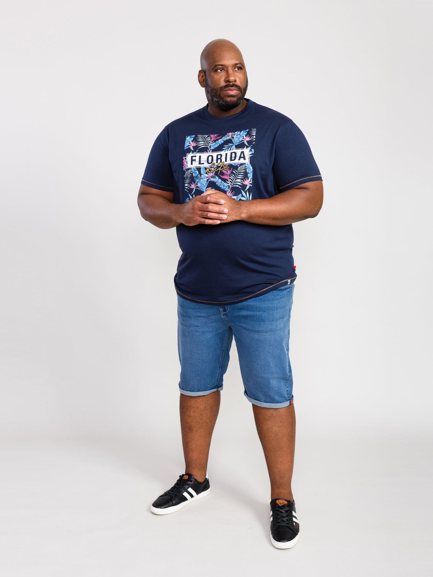 PRESTWICK -D555 Navy Blue Florida Floral Printed T-Shirt