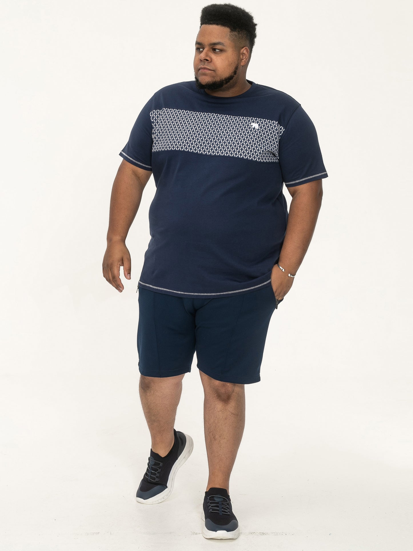 SWANSEA -D555 Navy Blue Cut and Sew Crew Neck T-Shirt