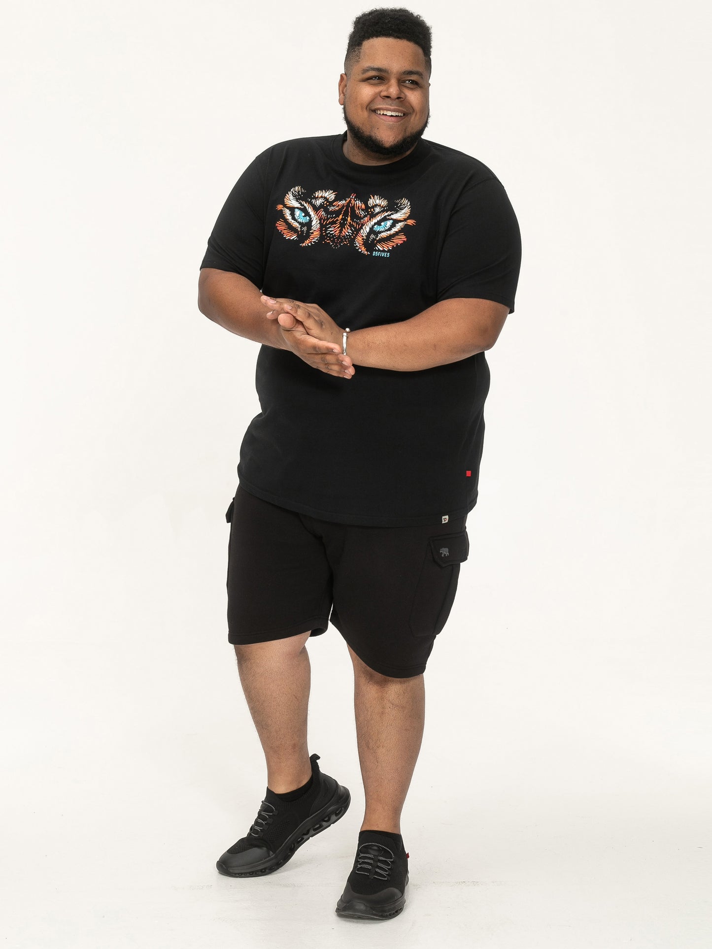 LEAMINGTON -D555 Black Tiger Eyes Printed Crew Neck T-Shirt