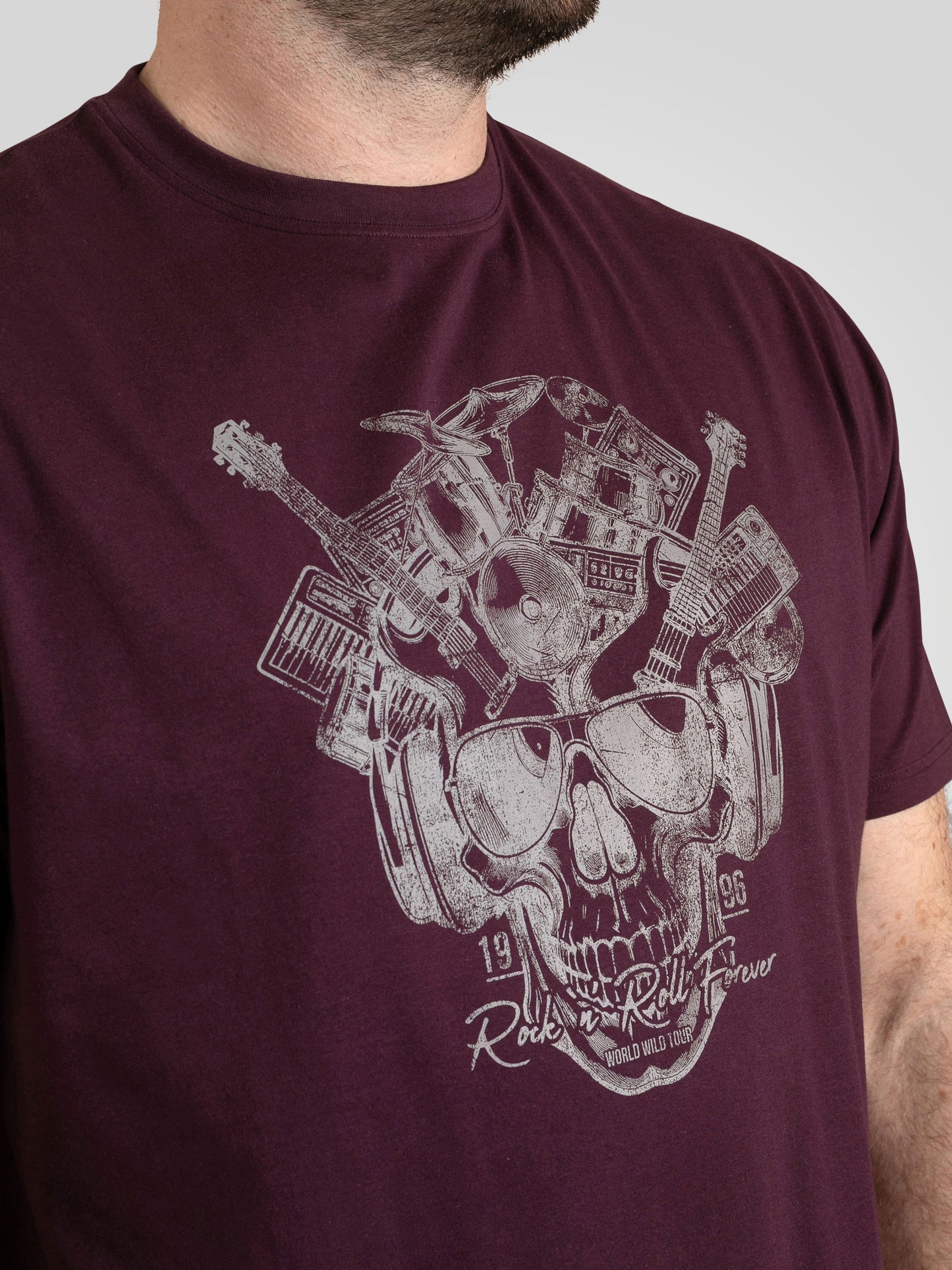 GRIMSBY -D555 Burgundy Rock 'N' Roll Skull Printed Crew Neck T-Shirt