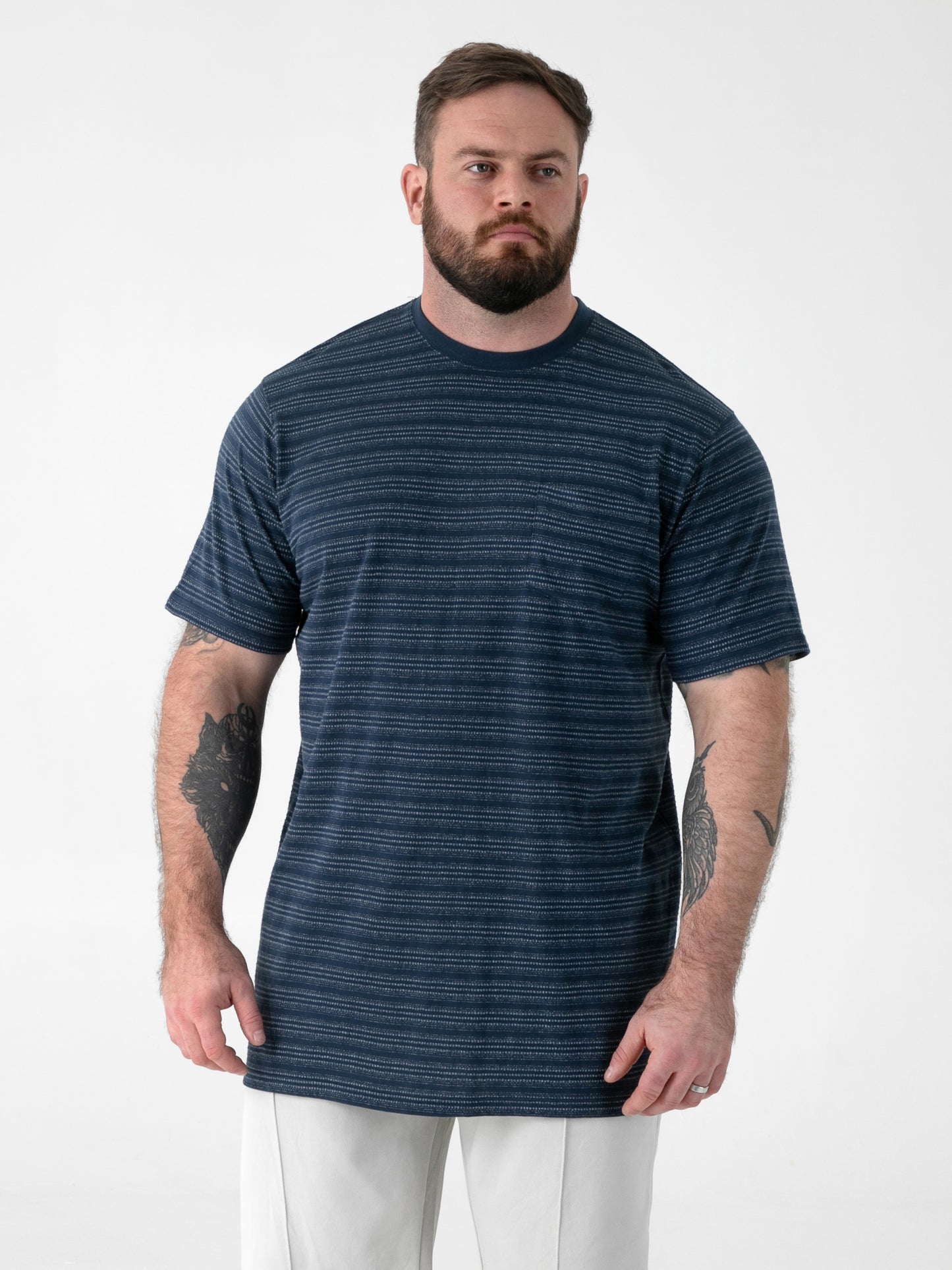 DINGLE 1 -D555 Navy Blue High Low Jacquard Crew Neck T-Shirt