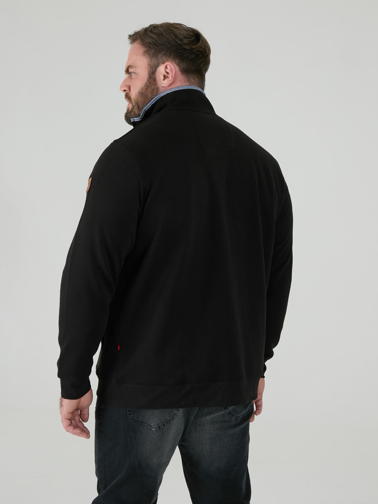 JOHNSON 1 -D555 Black Zip Through Sweatshirt In Fleece with Chest Embroidery