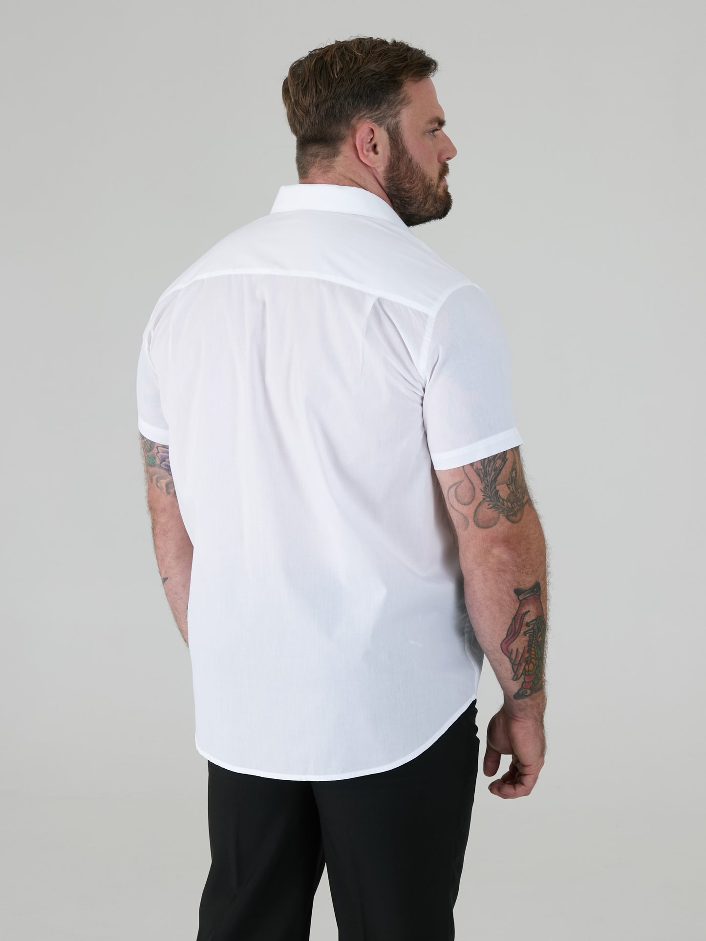 DELMAR -D555 White Short Sleeve Easy Iron Classic Regular Shirt with Pocket