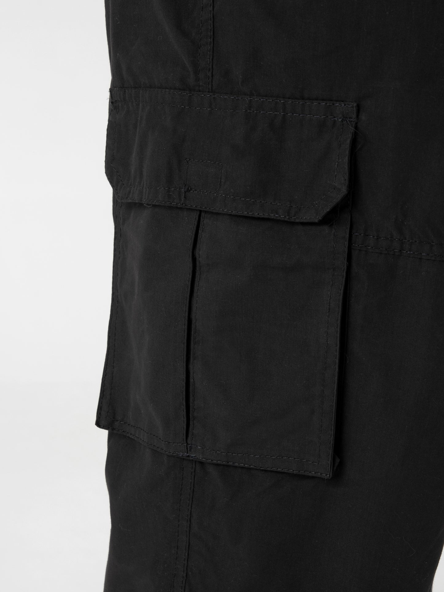 MASON -D555 Black Cargo Capri Pant with Leg Pockets
