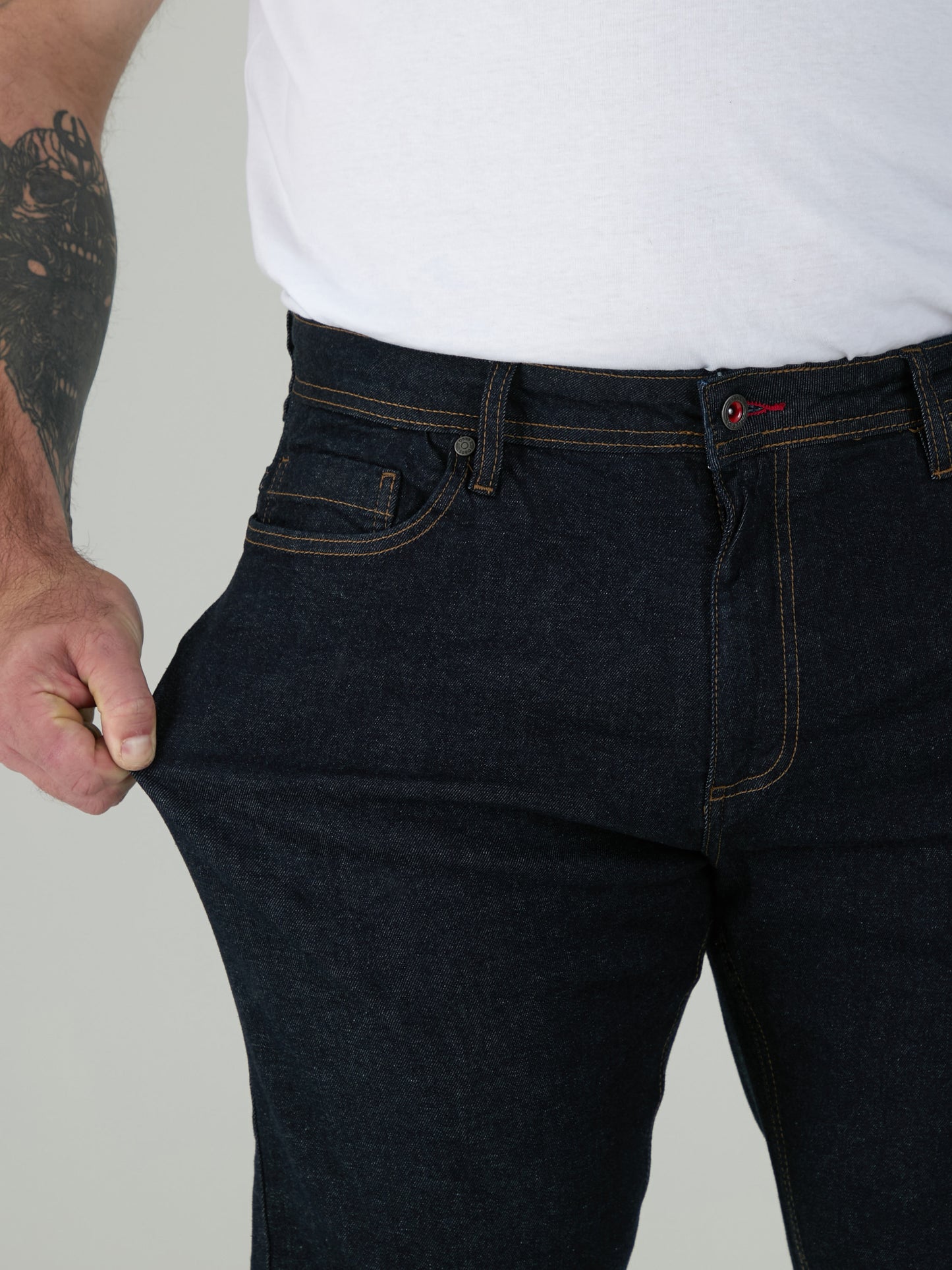 CEDRIC -D555 Indigo Blue Tapered Fit Stretch Jeans