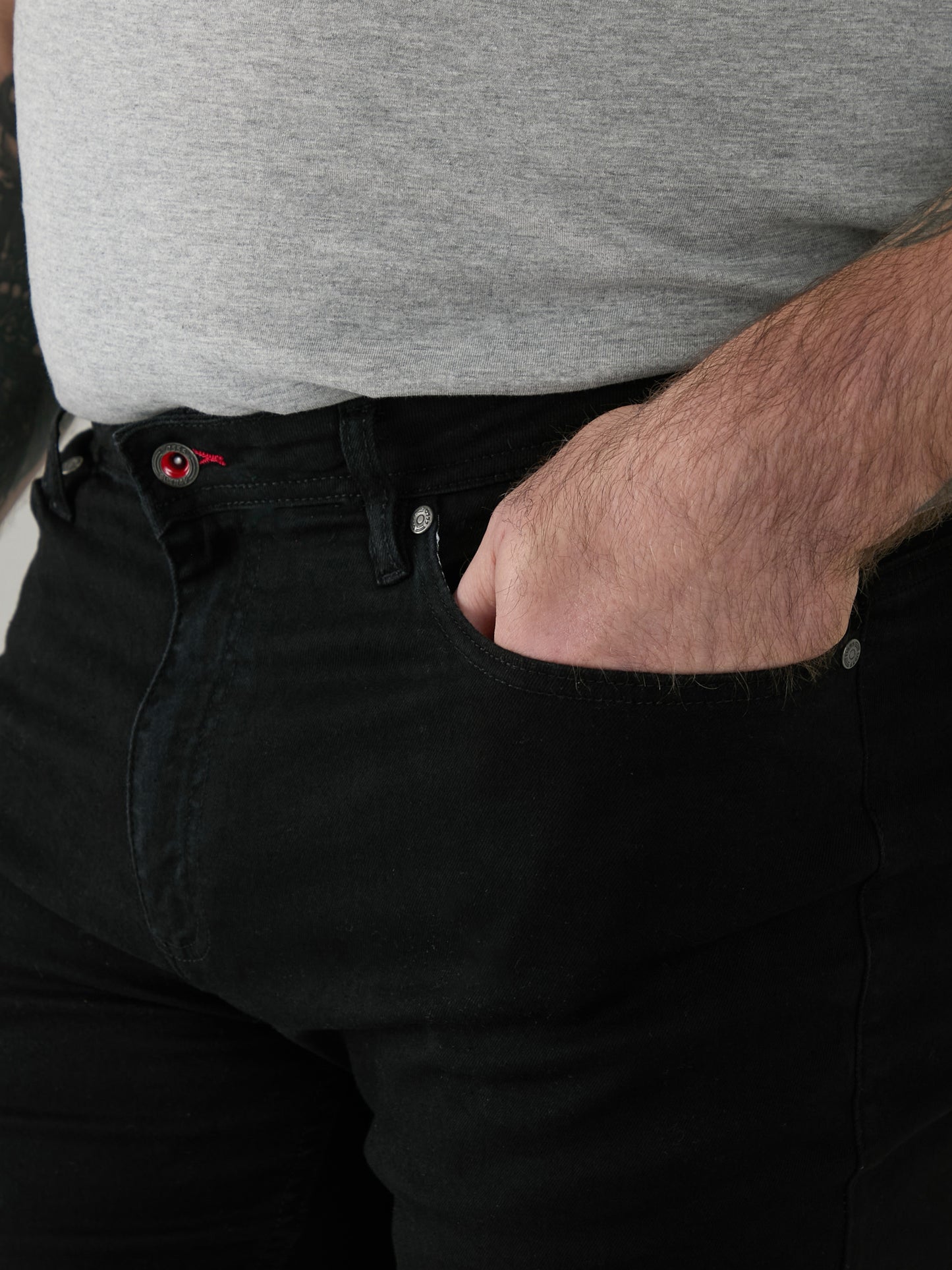 CLAUDE -D555 Black Tapered Fit Stretch Jeans